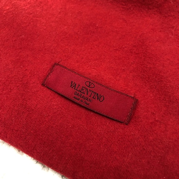 Valentino Garavani Red Felt Dust Bag Shoe Bag - Picture 2 of 6